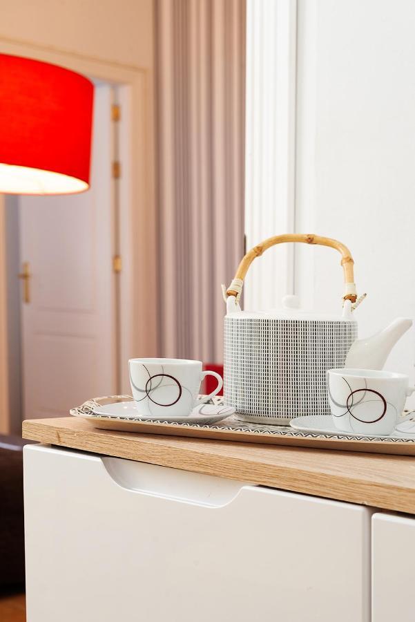 Apartamento Pasaje Valvanera Sevilla Bagian luar foto